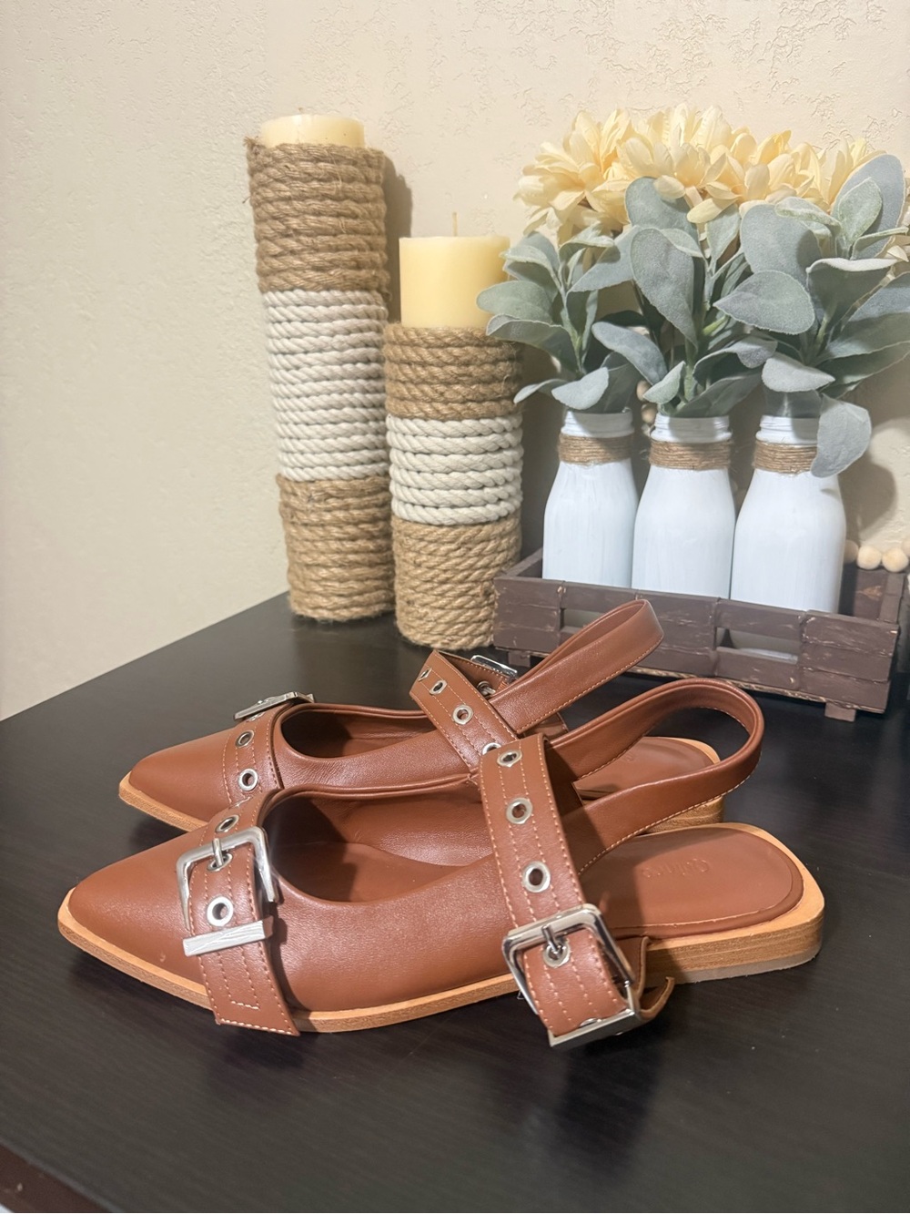 Quince Italian Leather Bold Buckle Slingback Flat Size 9 Brown Cognac